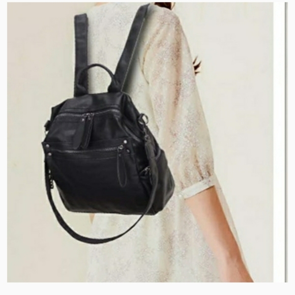 🌟Best Seller 🌟Black Backpack to Shoulder B… - Picture 2 of 9